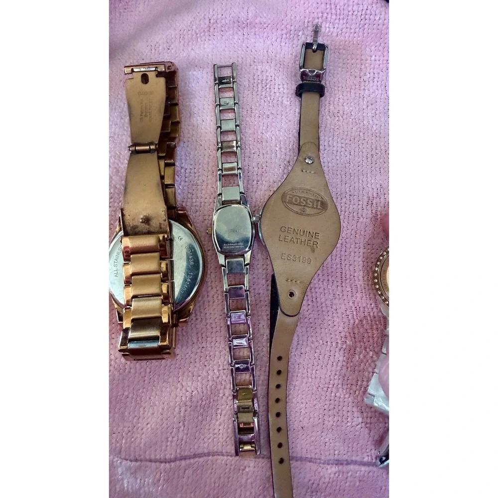 Lot 8 Working Watches 6 Fossil 2 Relic Quartz Ladies Mens Mixed Styles